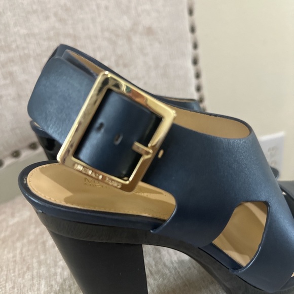 Michael Kors sandals , size 7 - Picture 6 of 7
